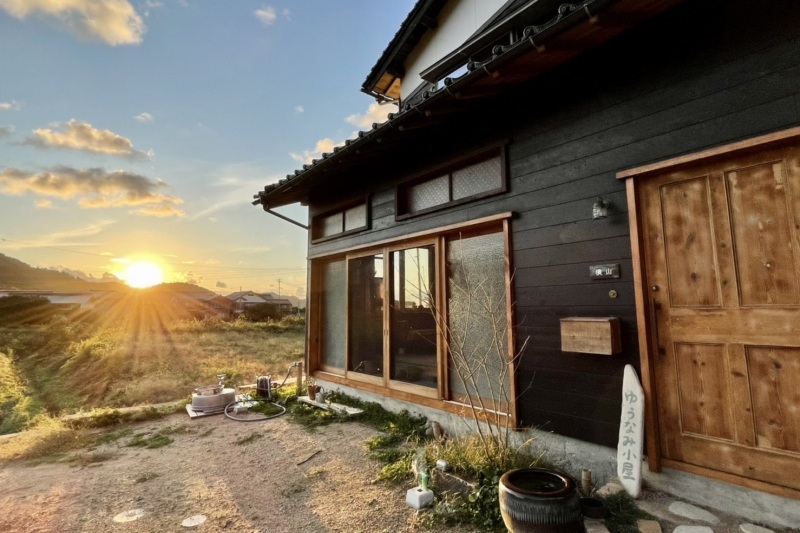 ゆうなみ小屋