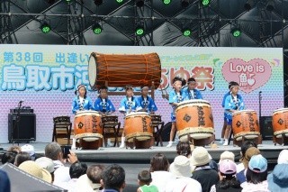 鳥取市河原町あゆ祭