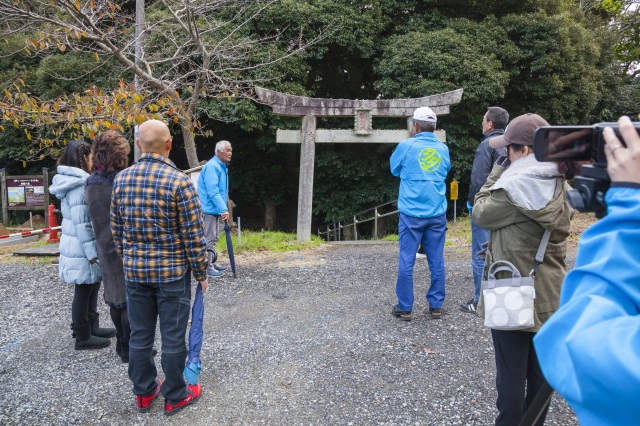 Team 多鯰ヶ池のガイドの様子